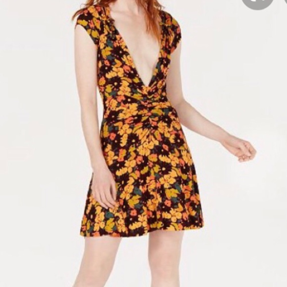 Floral V-Neck Short Dress in Black and Yellow